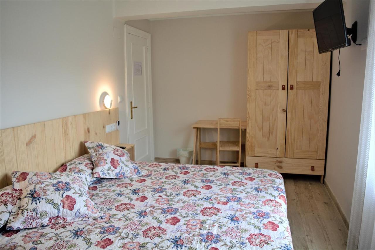 B&B Los Llanos Estella Bagian luar foto
